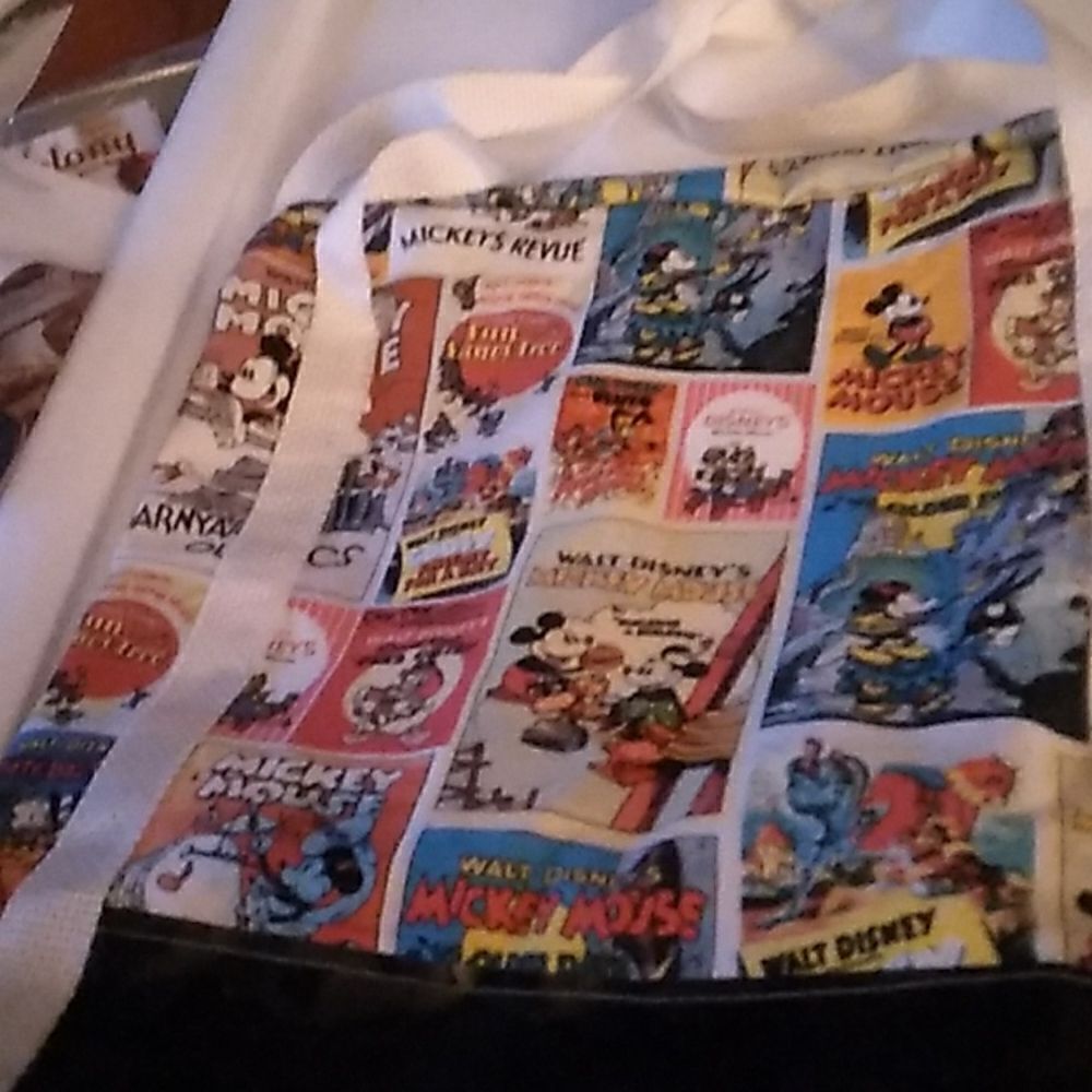 Disney Handbag - Picture 4 of 10